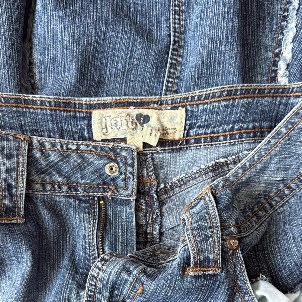 Jolt Blue skirt with Classic Denim Look